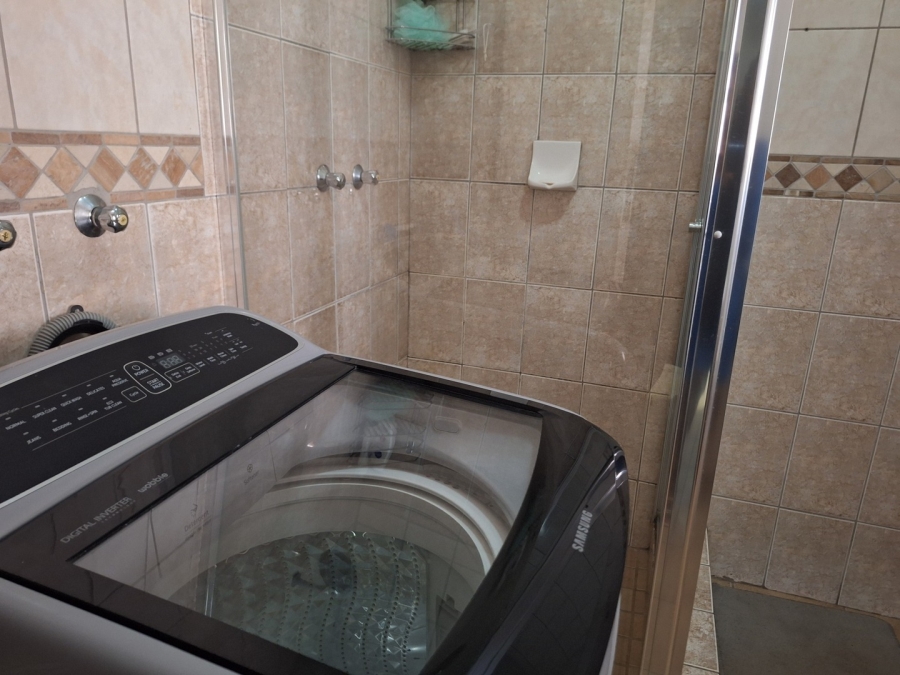 2 Bedroom Property for Sale in Potchefstroom North West